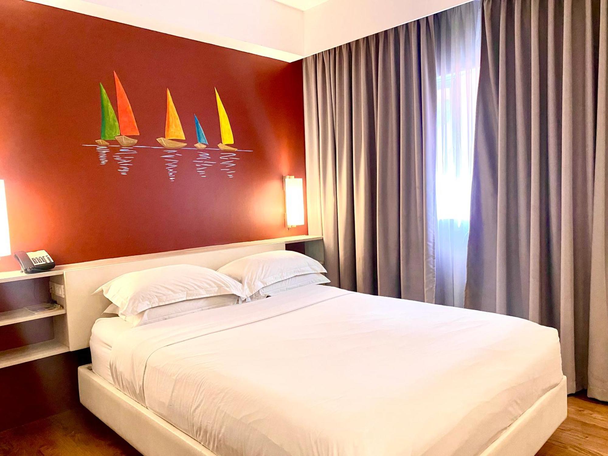 Circle Inn Hotel And Suites Bacolod Exterior foto
